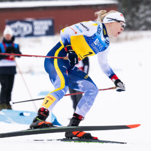 Jonna Sundling of Sweden competes in women's sprint semi final during the FIS Cross-Country World Cup on December 7, 2024 in Lillehammer.