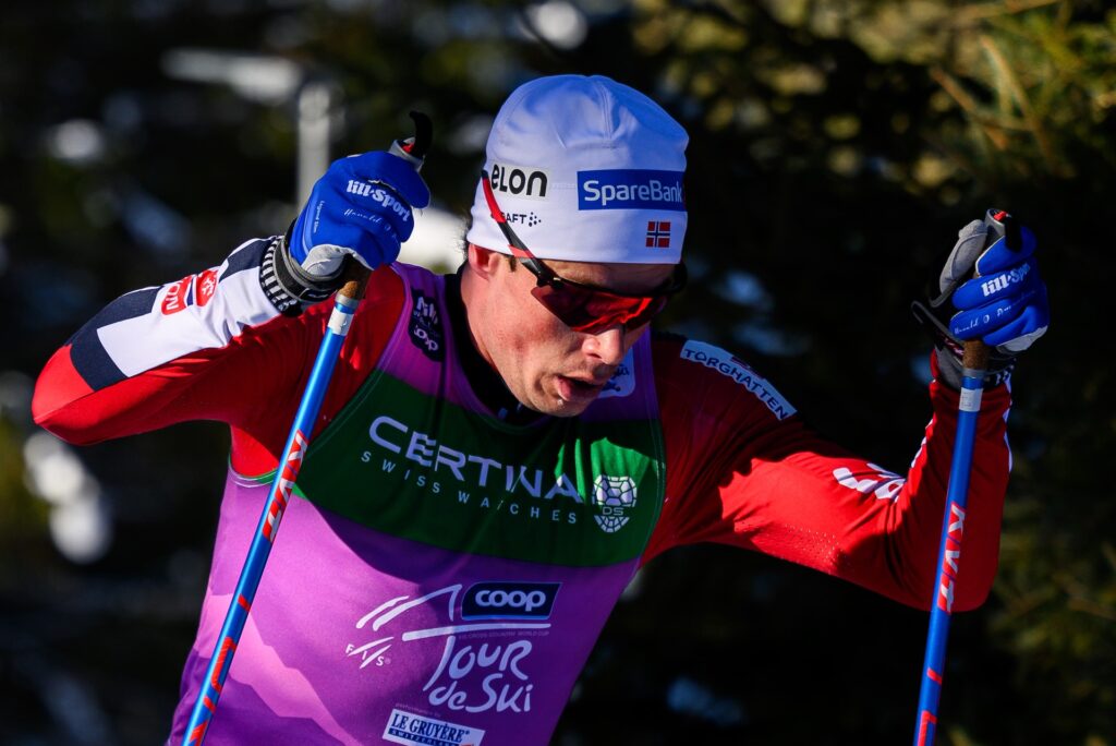 Harald Østberg Amundsen of Norway competes in the Men's 15 km Classic Technique Pursuit during day five of Tour de Ski on January 1, 2025 in Toblach.